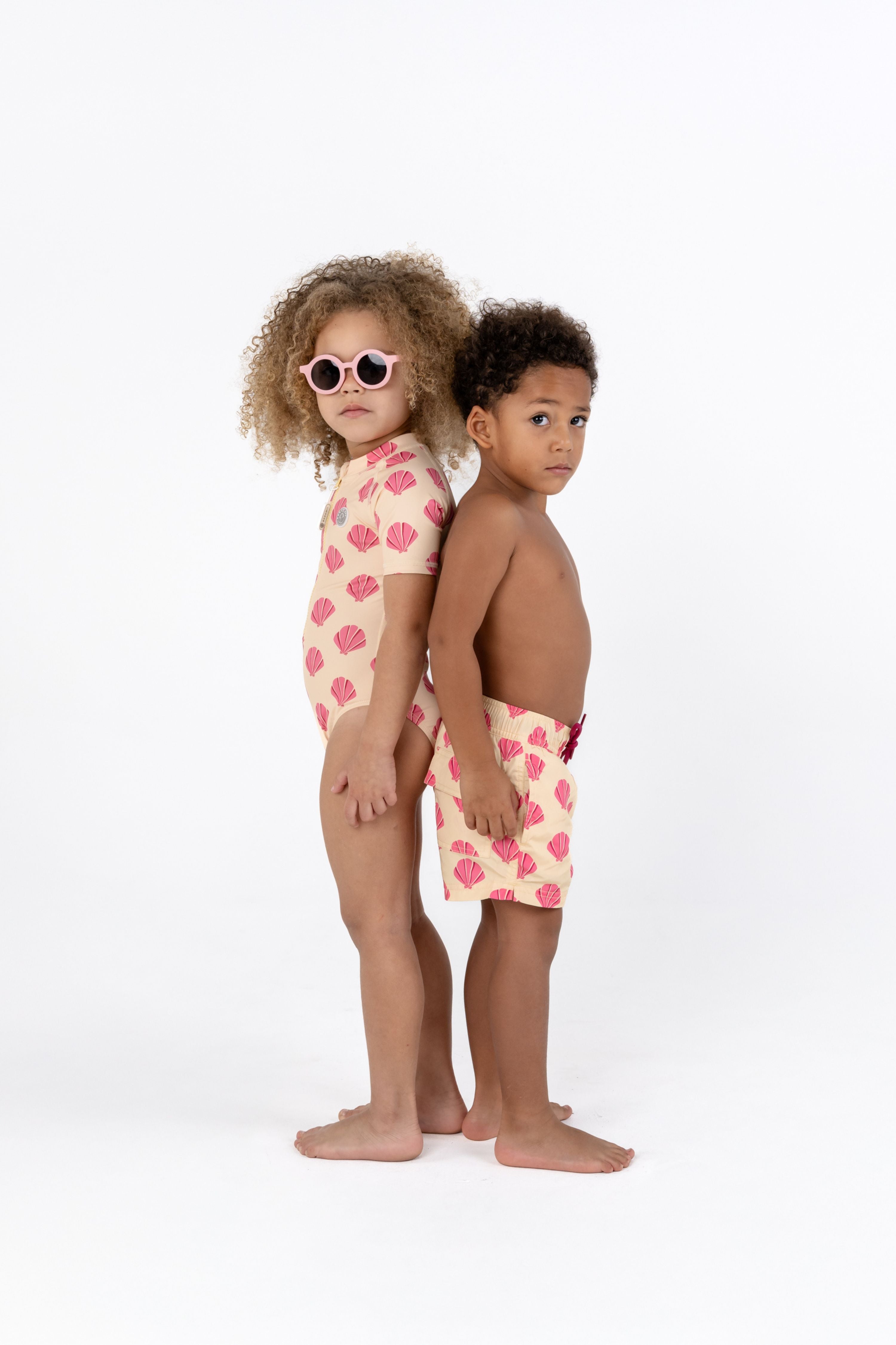 GIRL SWIMSUIT SHORT SLEEVE - Beach Shells