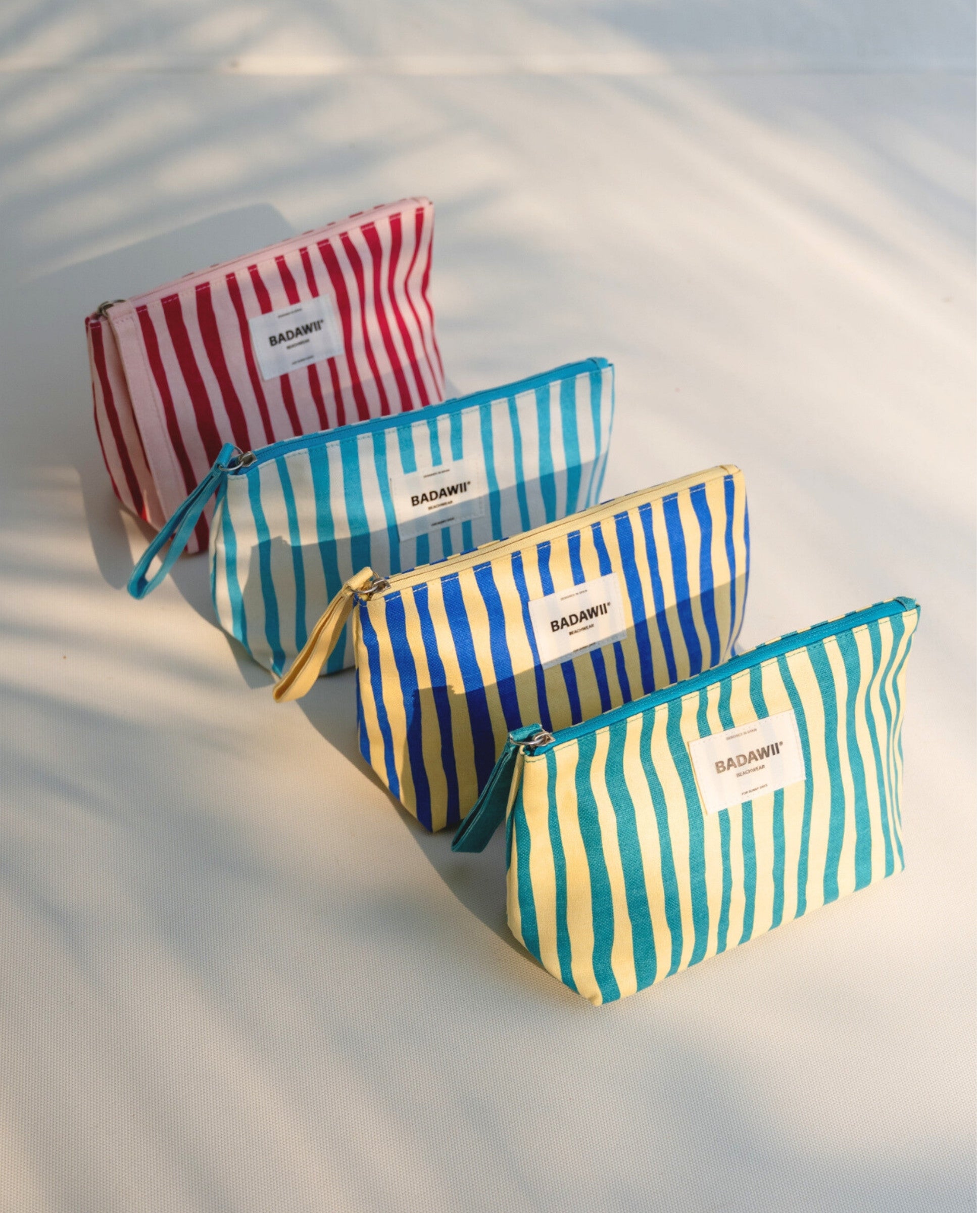BEACH POUCH - Red Stripes