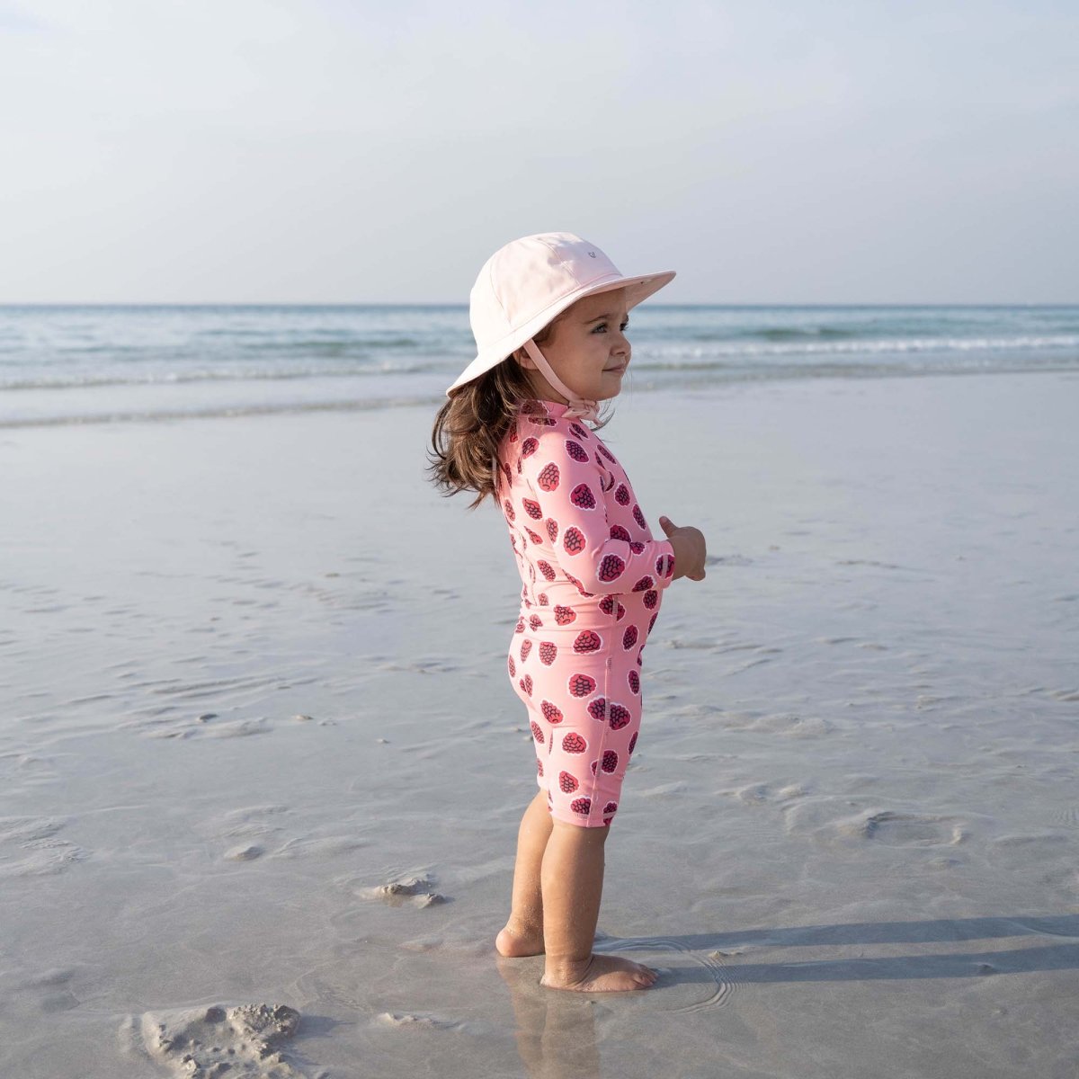 Advantages of using Sun Protective Clothing (UPF50+) - Badawii Beachwear® Middle East