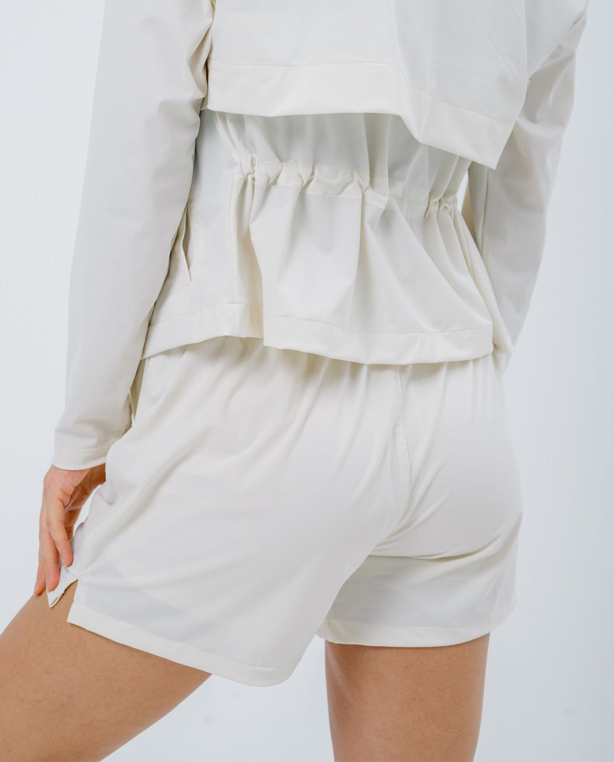 WOMAN ACTIVE+ SHORTS - Arctic White